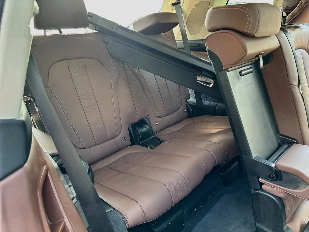 Used 2019 Dark Graphite BMW xDrive40i image 29