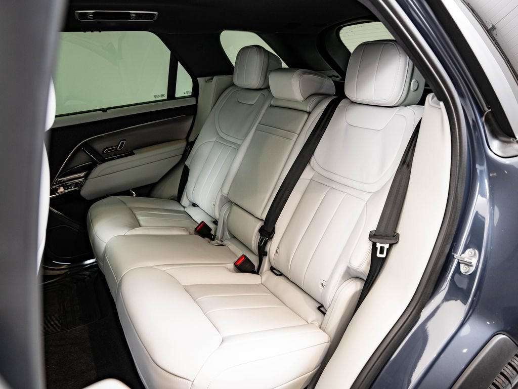 New 2026 Varesine Blue Land Rover SE image 43