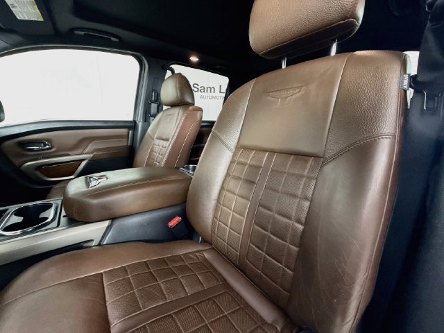 Used 2021 White Nissan Platinum Reserve image 21