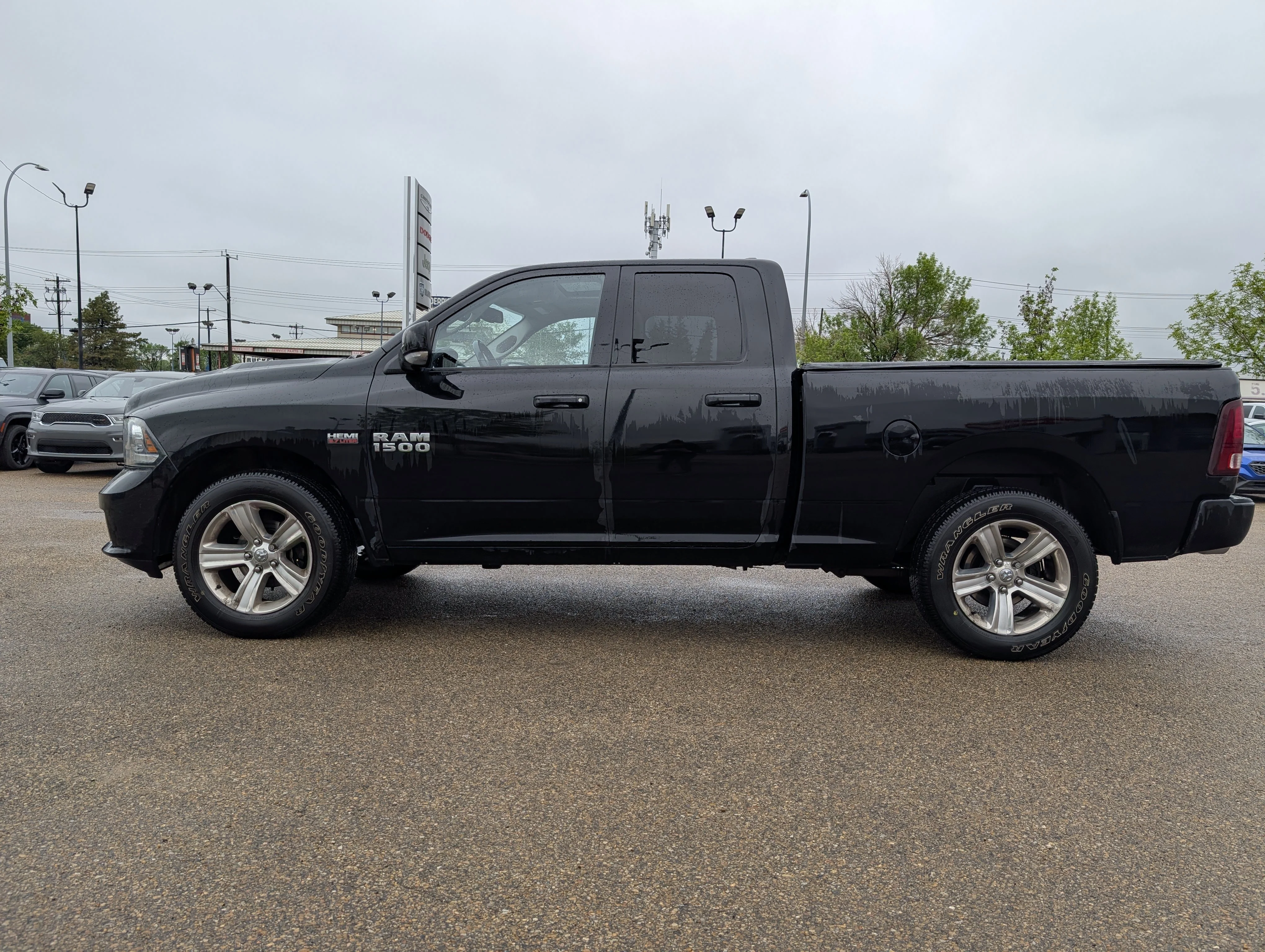 Used 2013 Black Ram Sport image 3