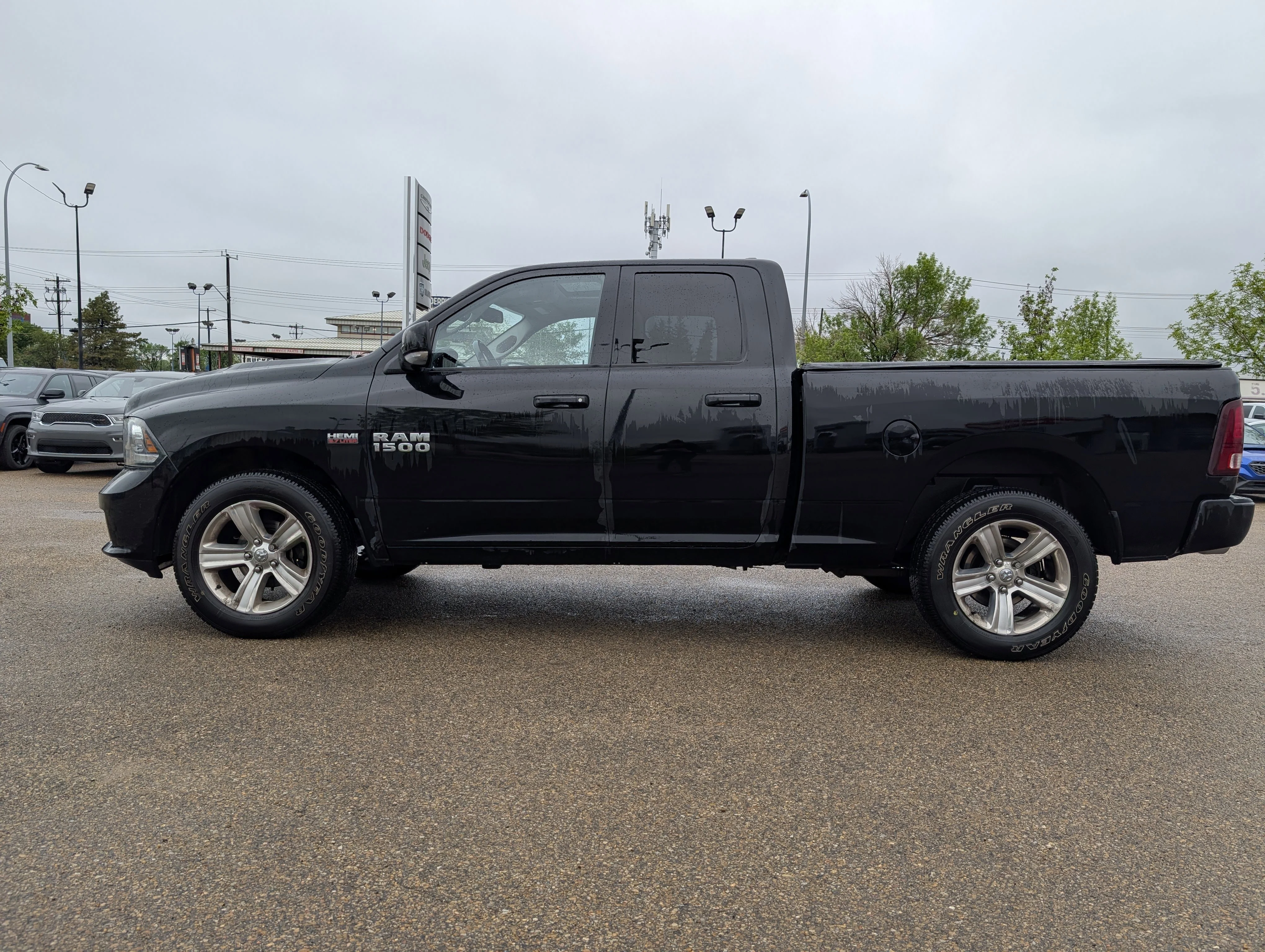 Used 2013 Black Ram Sport image 3