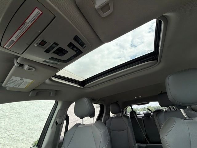 Used 2021 White Toyota XLE image 49
