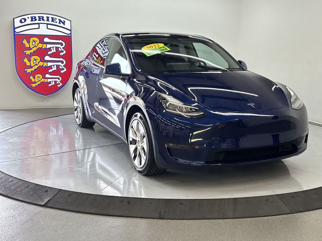 2022 Tesla Model Y Long Range Dual Motor All-Wheel Drive's photo
