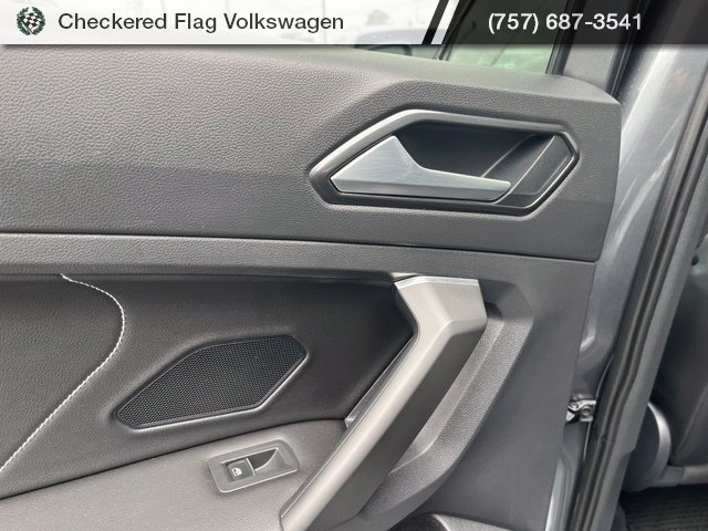 Used 2022 Platinum Gray Metallic Volkswagen 2.0T SE image 26