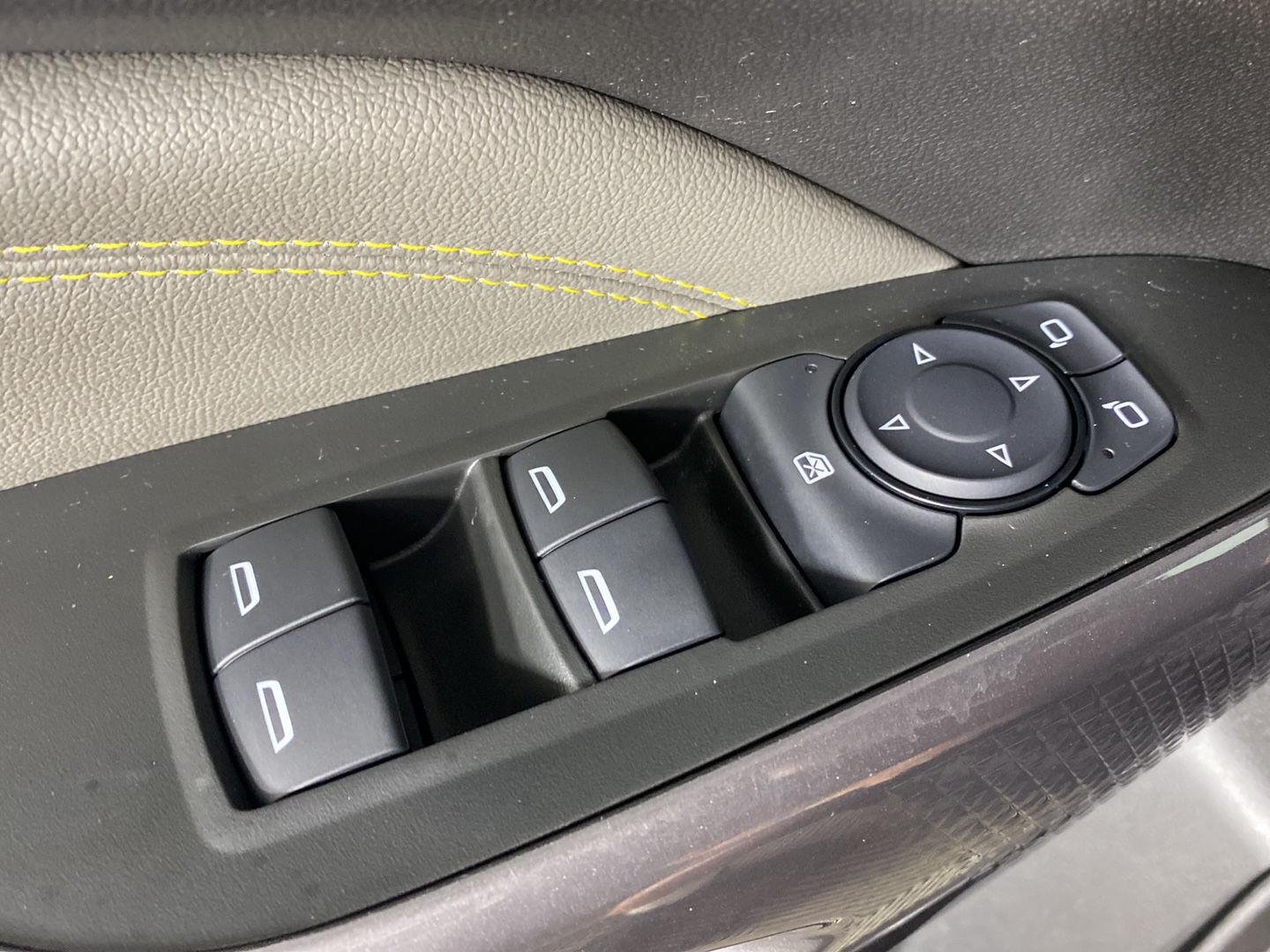 Used 2025 Mosaic Black Metallic Chevrolet ACTIV image 22