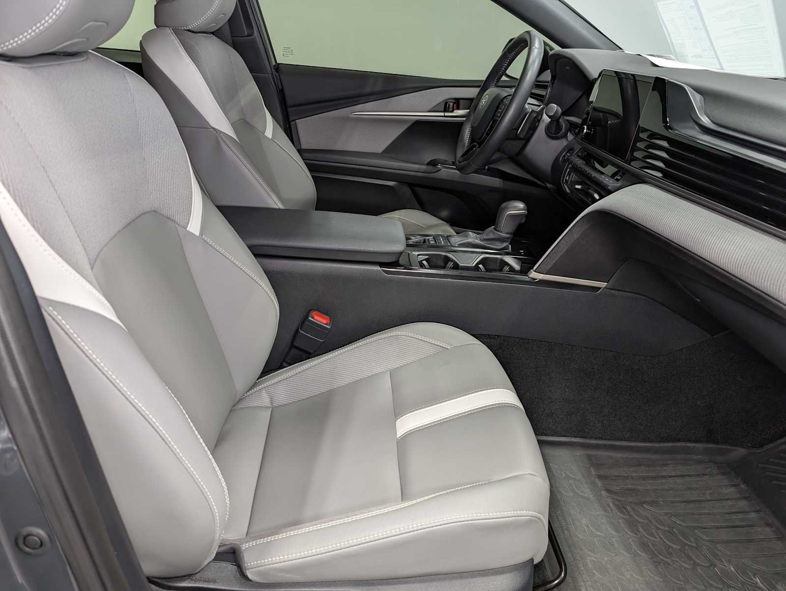 Used 2025 Underground Toyota SE image 40