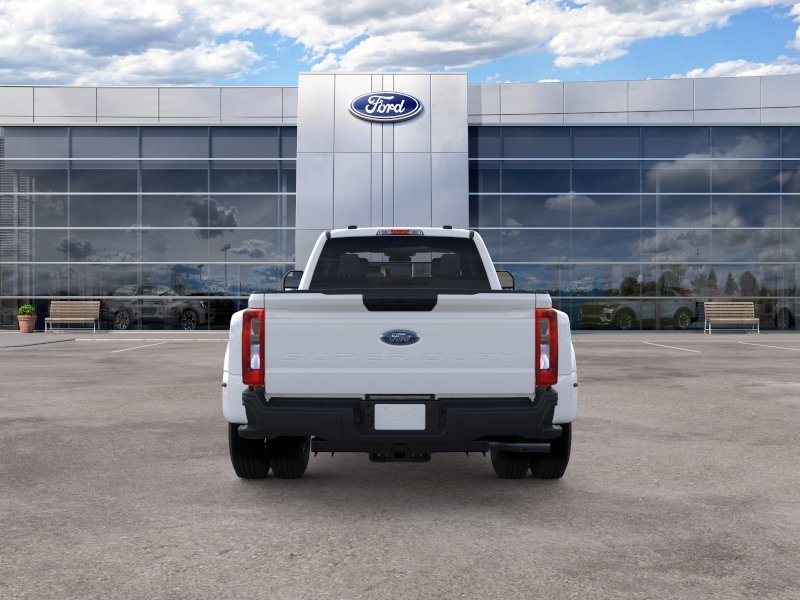New 2026 Oxford White Ford F-350® XL image 5