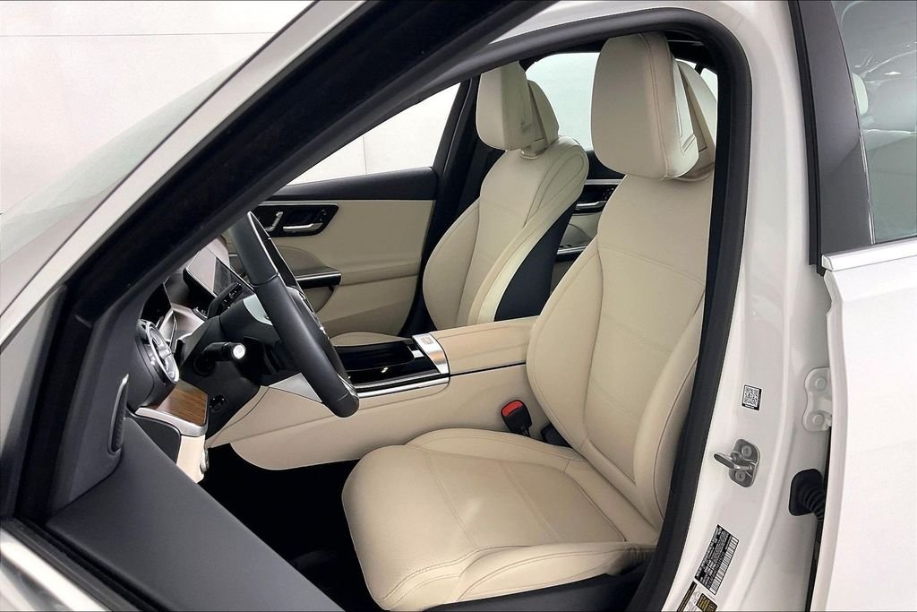 2026 Mercedes-Benz C-Class Sedan C 300 - Photo 17