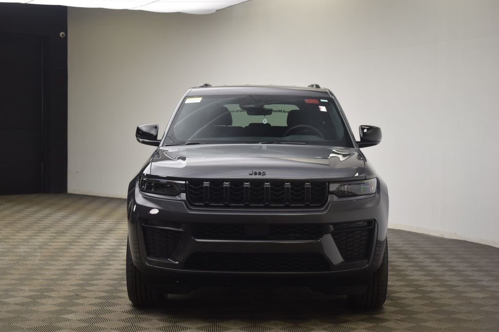 New 2026 Baltic Gray Metallic Clear-Coat Exterior Paint Jeep Altitude image 2