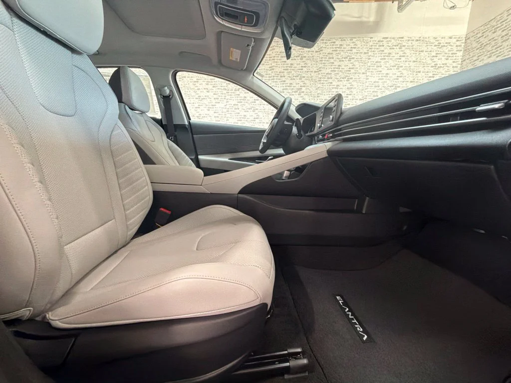 New 2026 Amazon Gray Hyundai SEL Sport Plus image 11