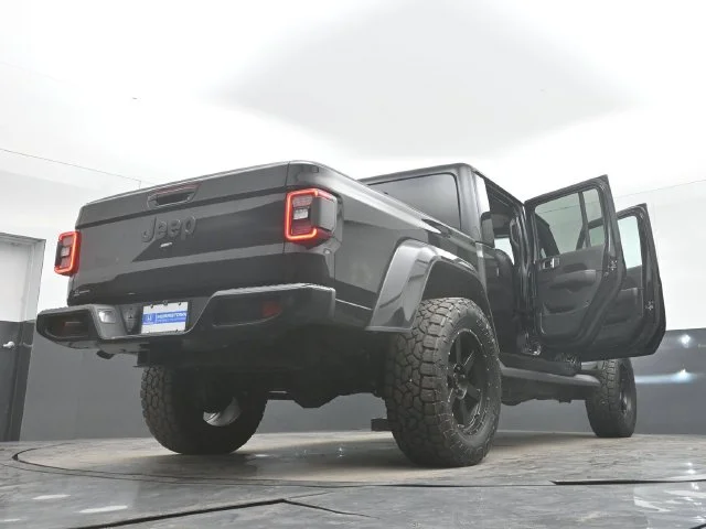 Used 2023 Black Clearcoat Jeep High Altitude image 54