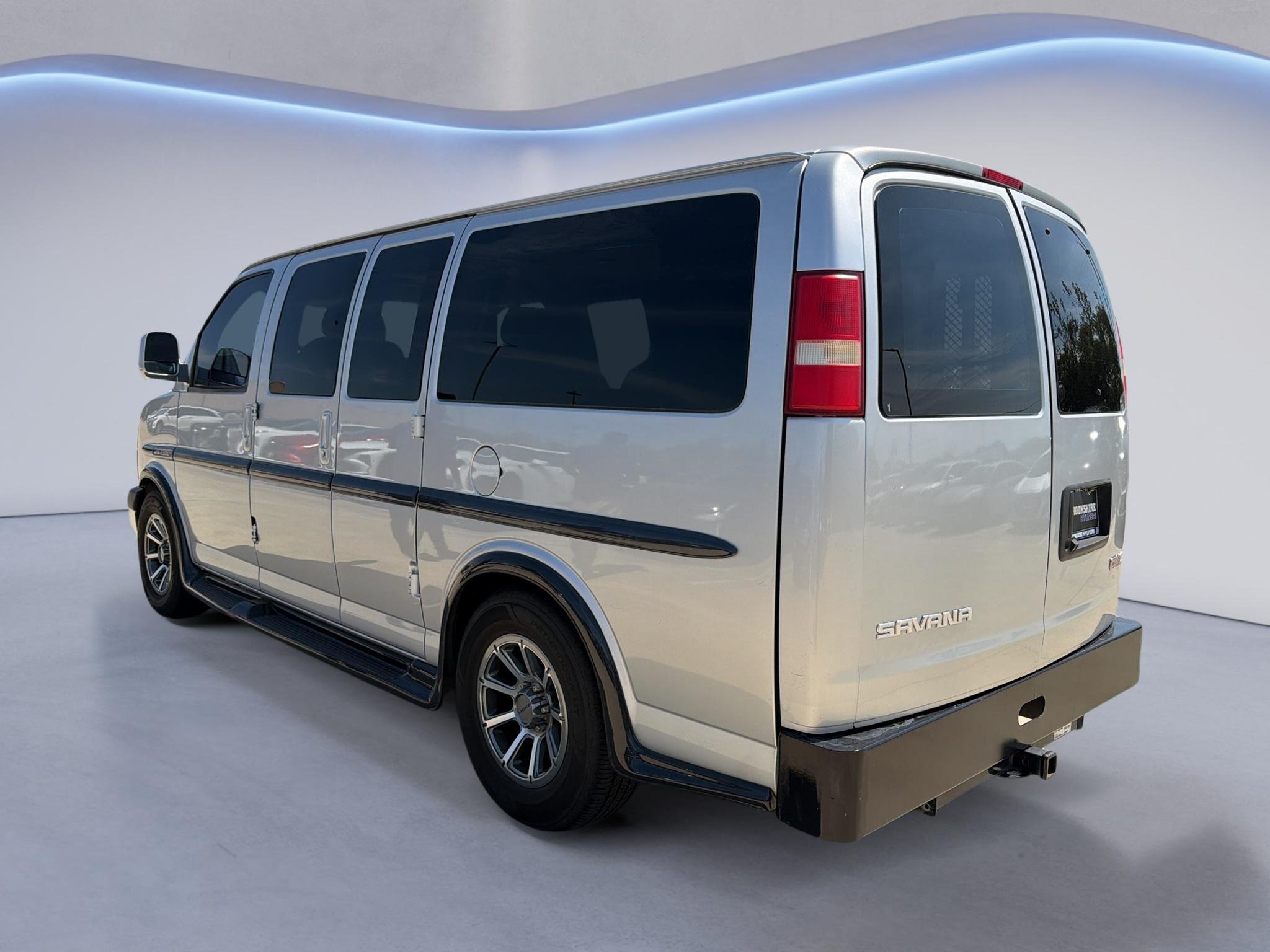 Used 2014 Quicksilver Metallic GMC Upfitter image 8