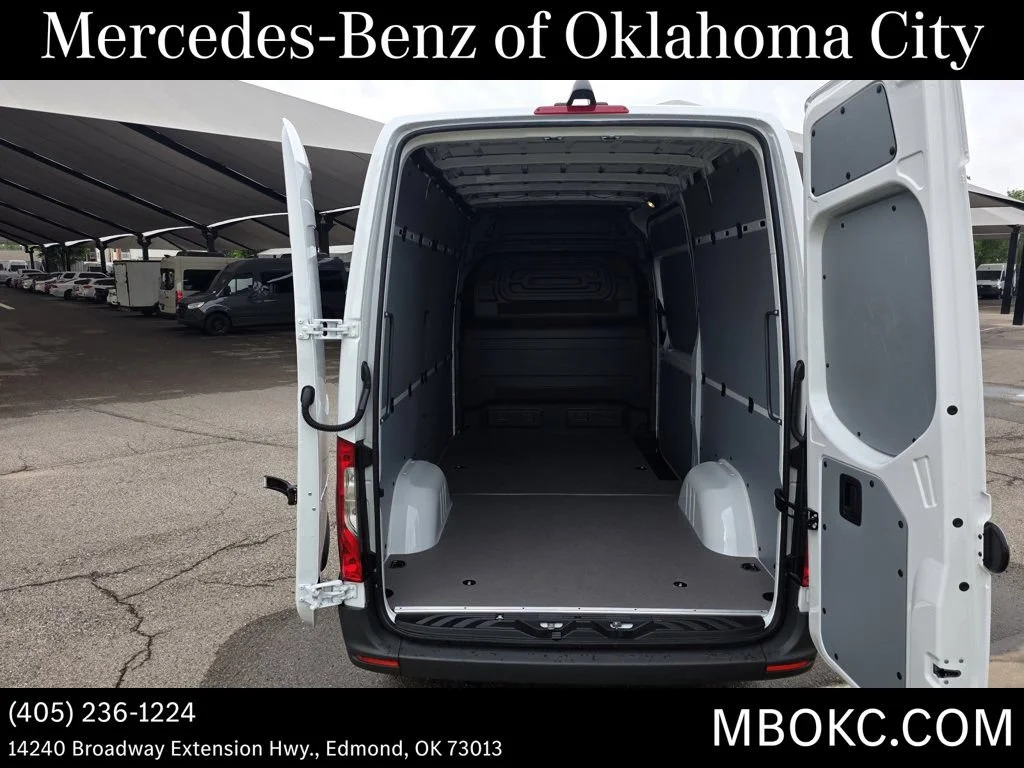 New 2026 Arctic White Mercedes-Benz Cargo 144 WB image 25