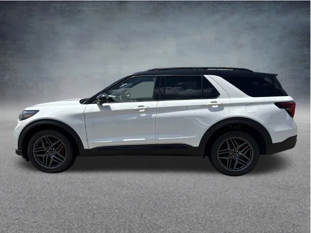 New 2026 Star White Metallic Tri-Coat Ford ST image 33