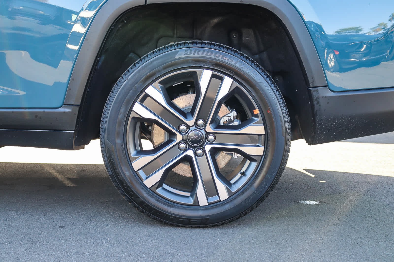 New 2027 Steel Blue Paint Jeep Limited image 11