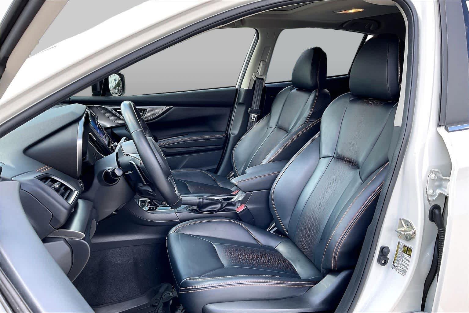 Used 2021 Crystal White Pearl Subaru Limited image 8