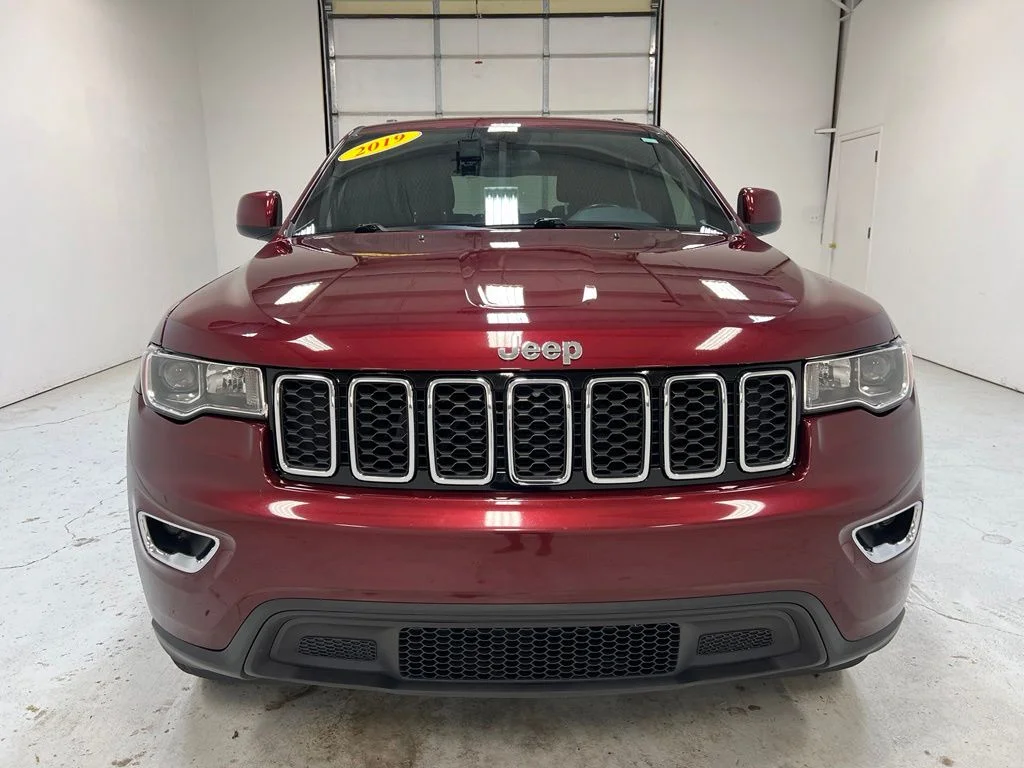 Used 2019 Red Jeep Laredo E image 12