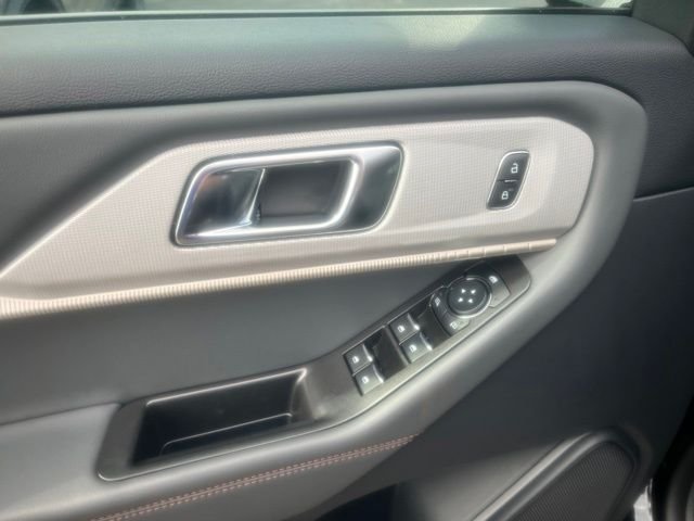 New 2026 Agate Black Metallic Ford Active image 9