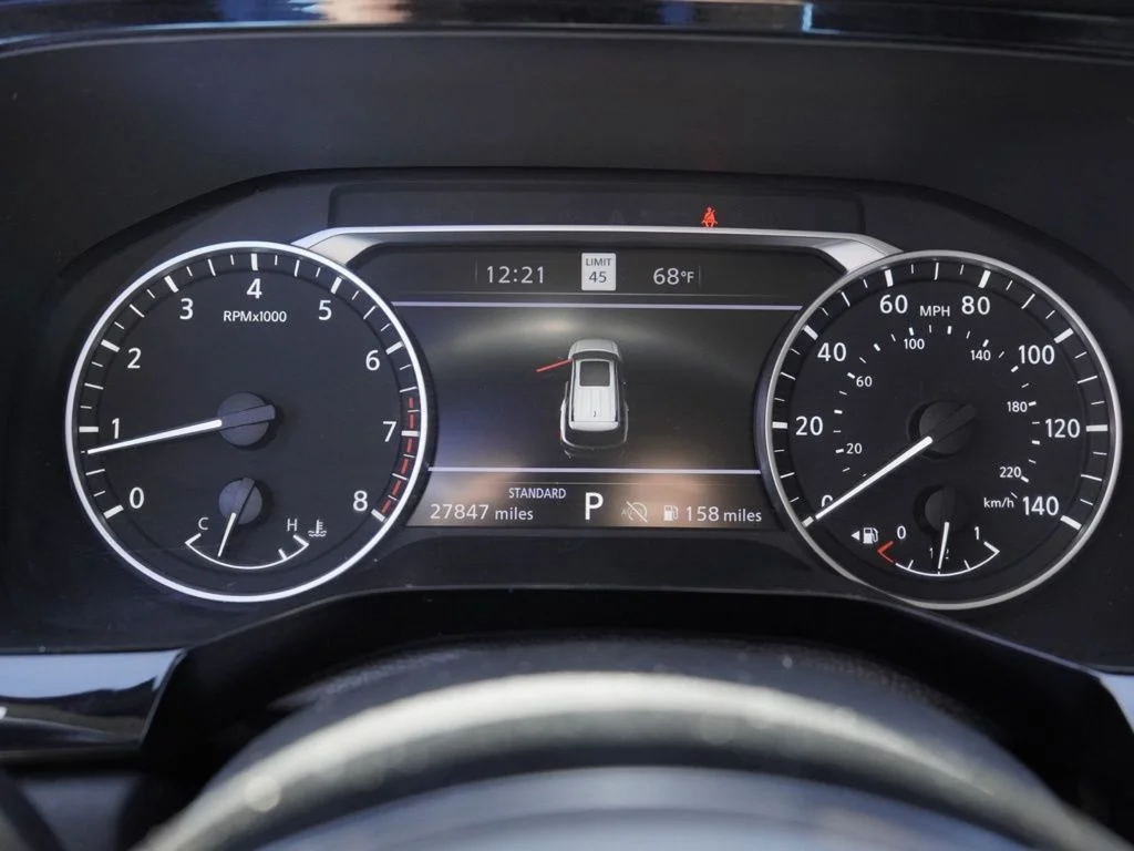 Used 2024 Gray Nissan SL image 10