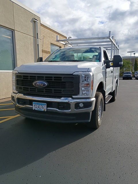 Used 2023 White Ford XL image 4