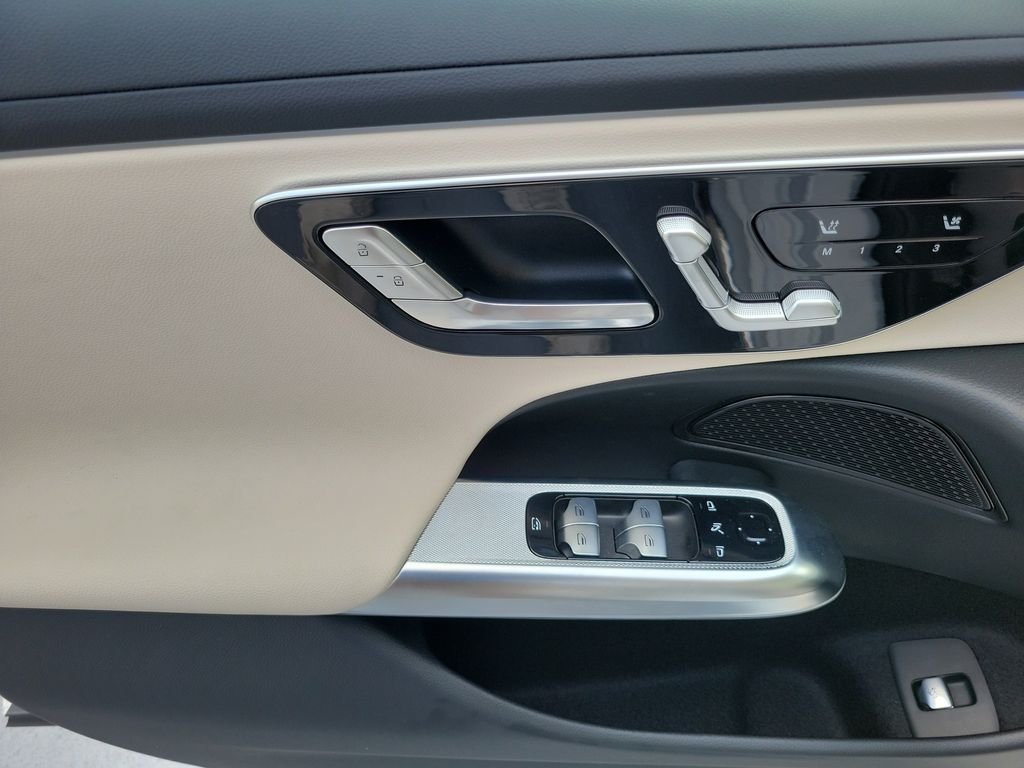 New 2026 Polar White Mercedes-Benz E 350 image 18