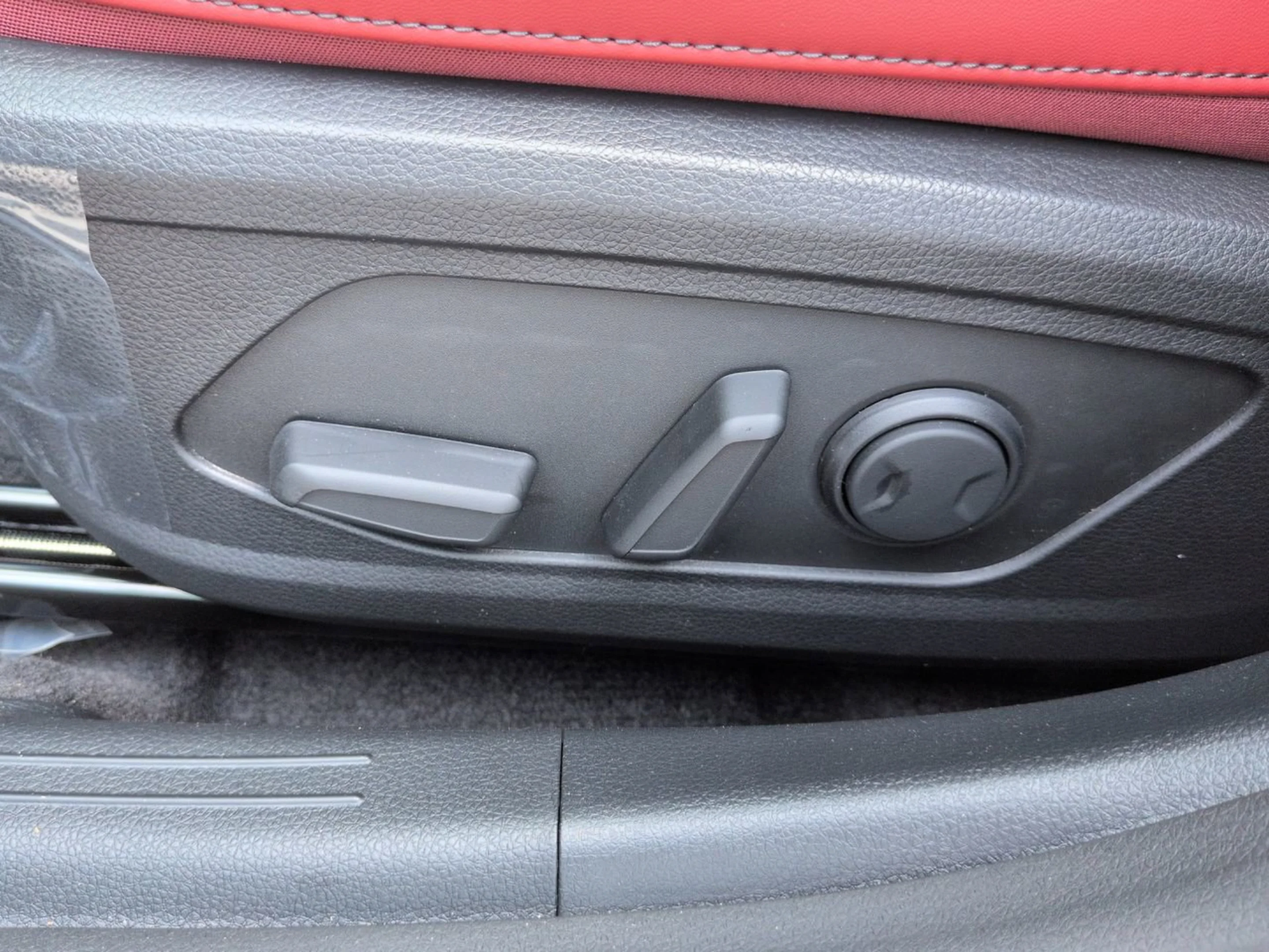 New 2026 Snow White Pearl Kia GT-Line image 17