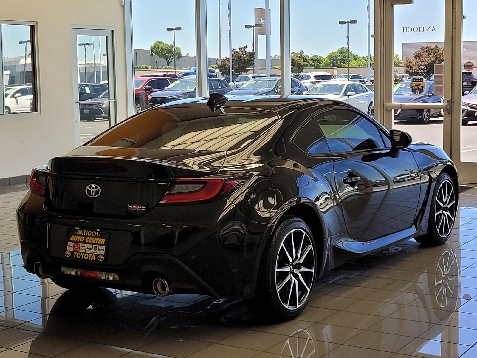Certified Used 2023  Toyota BASE image 4