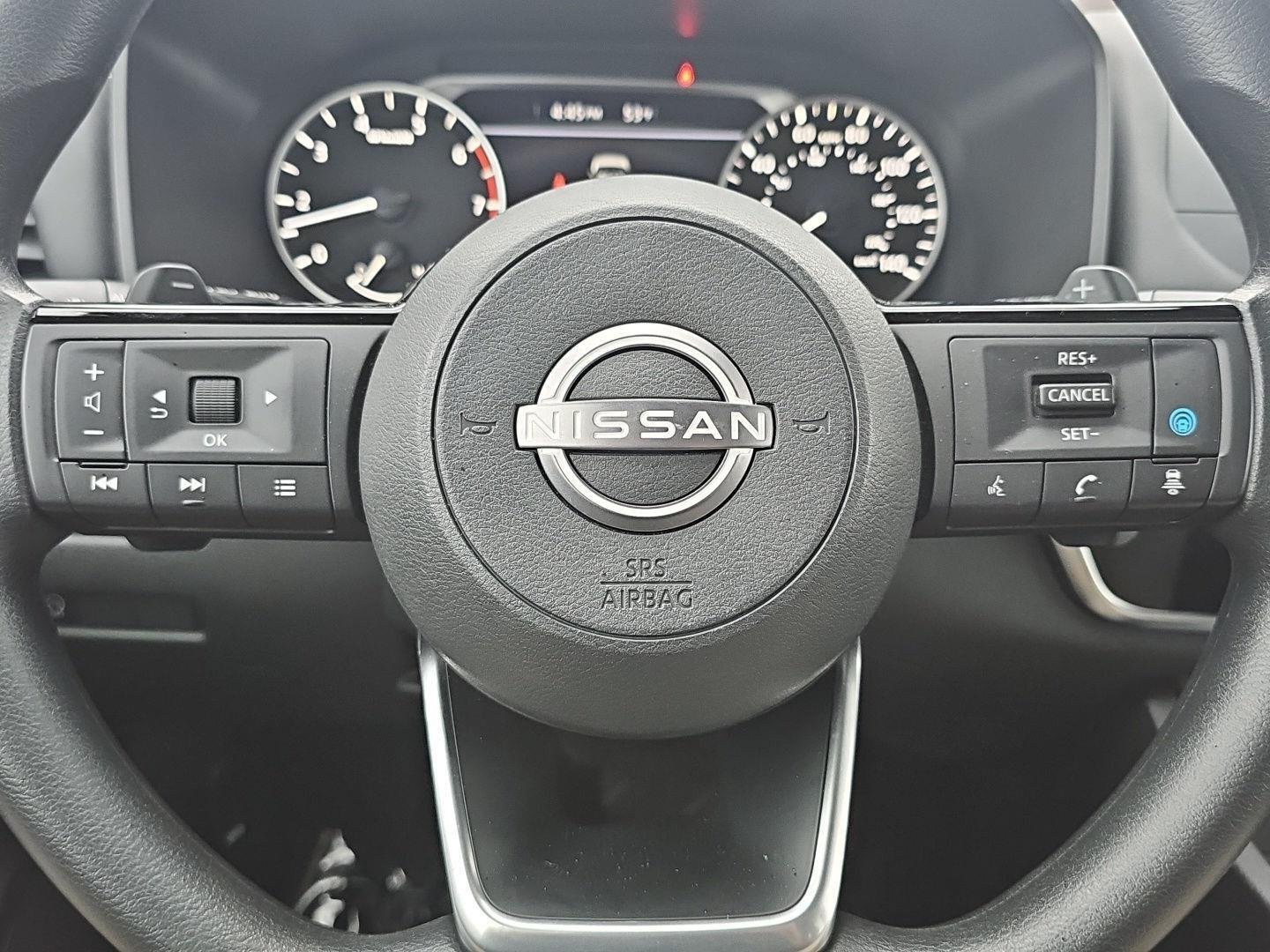 Used 2023 Pearl White Tri Nissan SV image 23