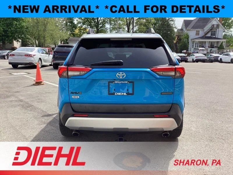 Used 2019 Blue Toyota Adventure image 6