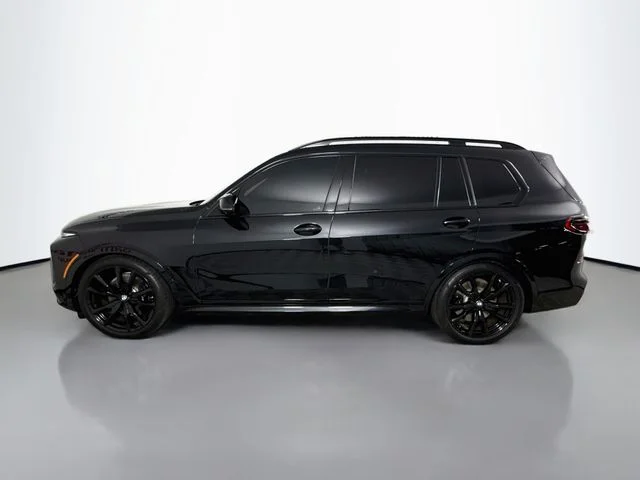 Used 2024 Black BMW M60i image 4