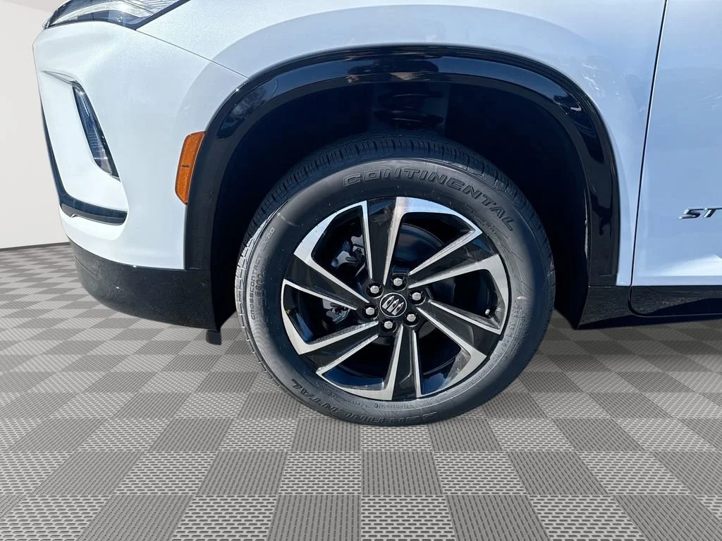New 2026 Iridescent White Tricoat Buick Sport Touring image 30