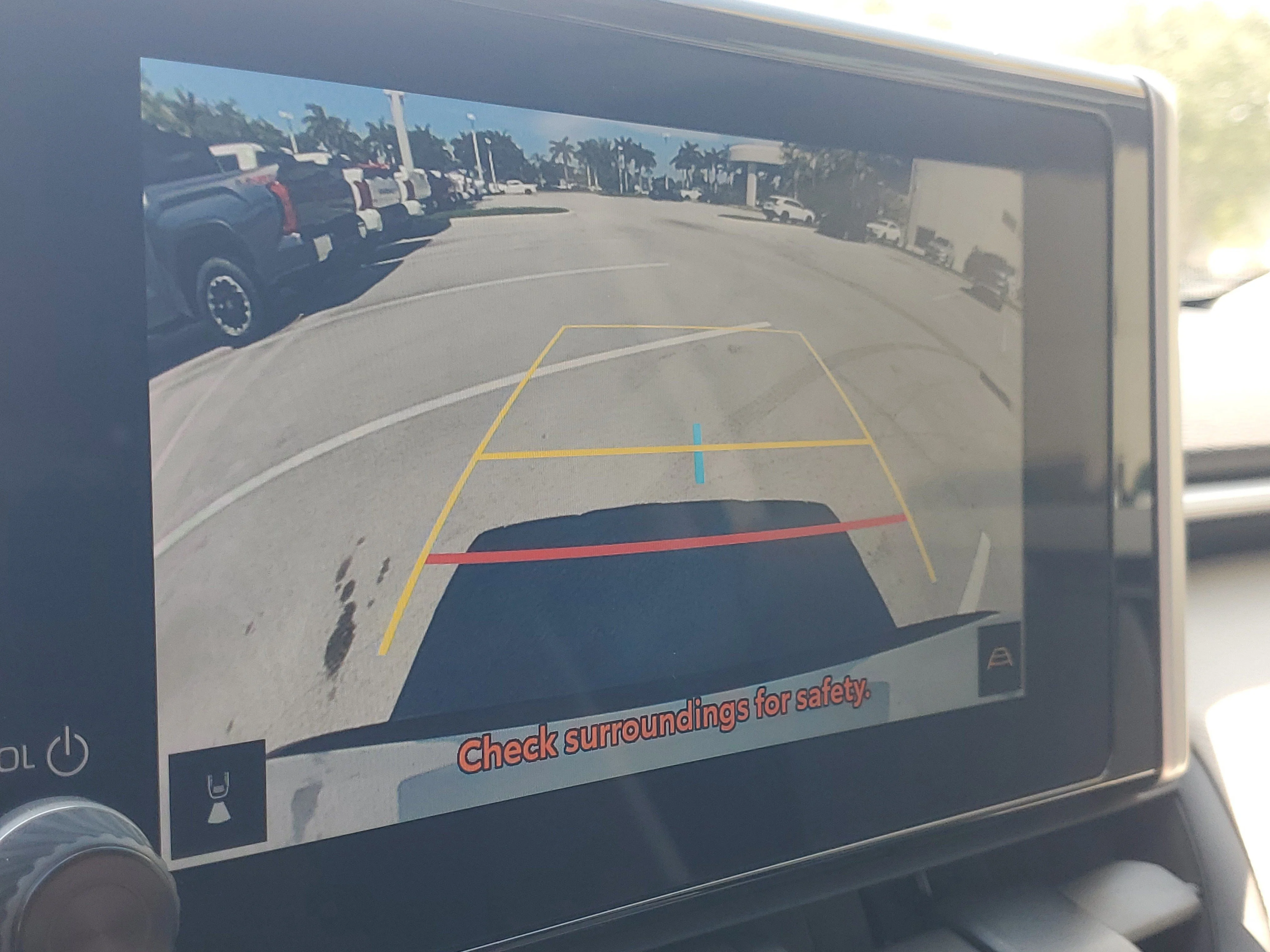 Used 2024 Ice Toyota Hybrid XLE image 29