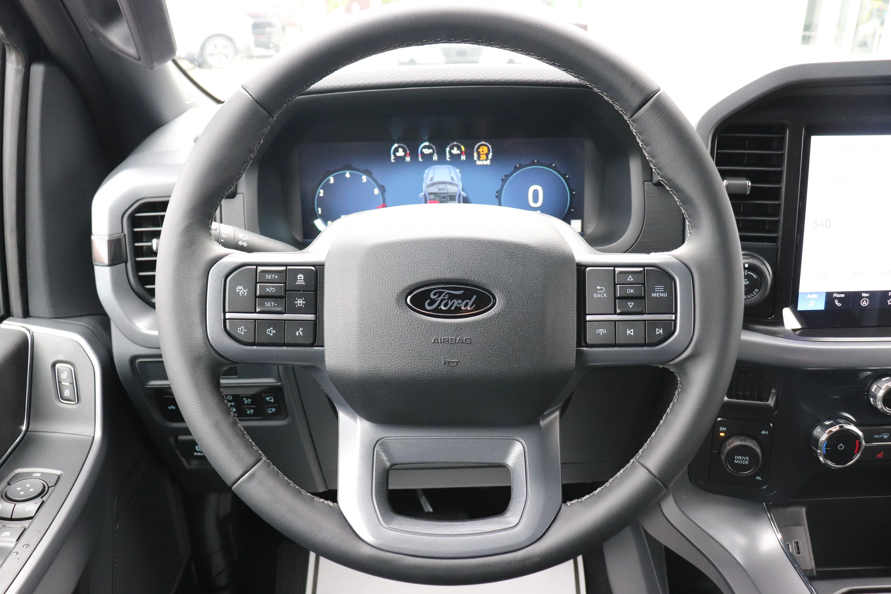 New 2026 CARBONIZED GREY METALLIC Ford XLT image 14