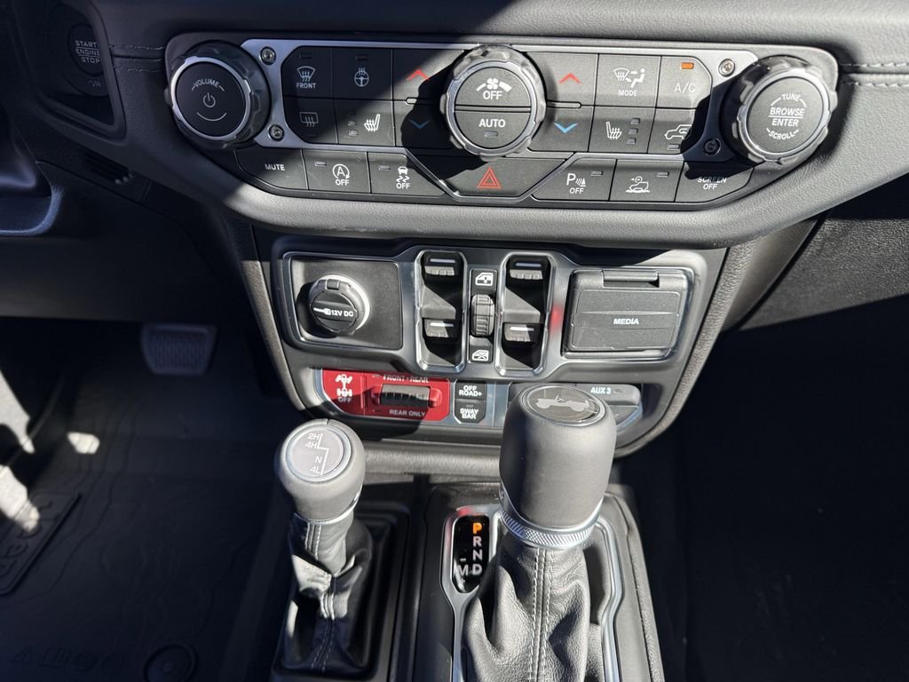 2025 Jeep Wrangler 4-Door Rubicon - Photo 22