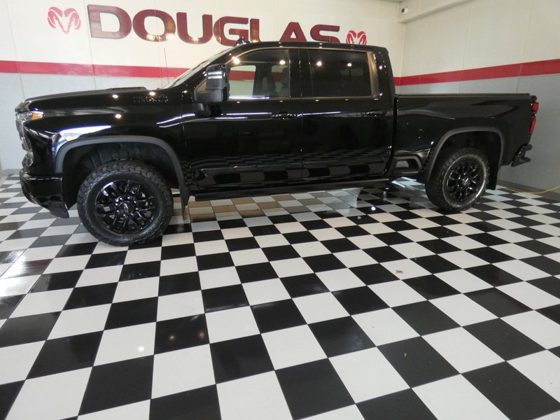 Used 2025 BLACK Chevrolet Crew Cab 159" High Country Dsl image 1