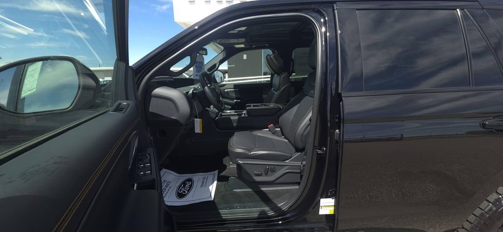 New 2026 Agate Black Metallic Ford Tremor® image 19