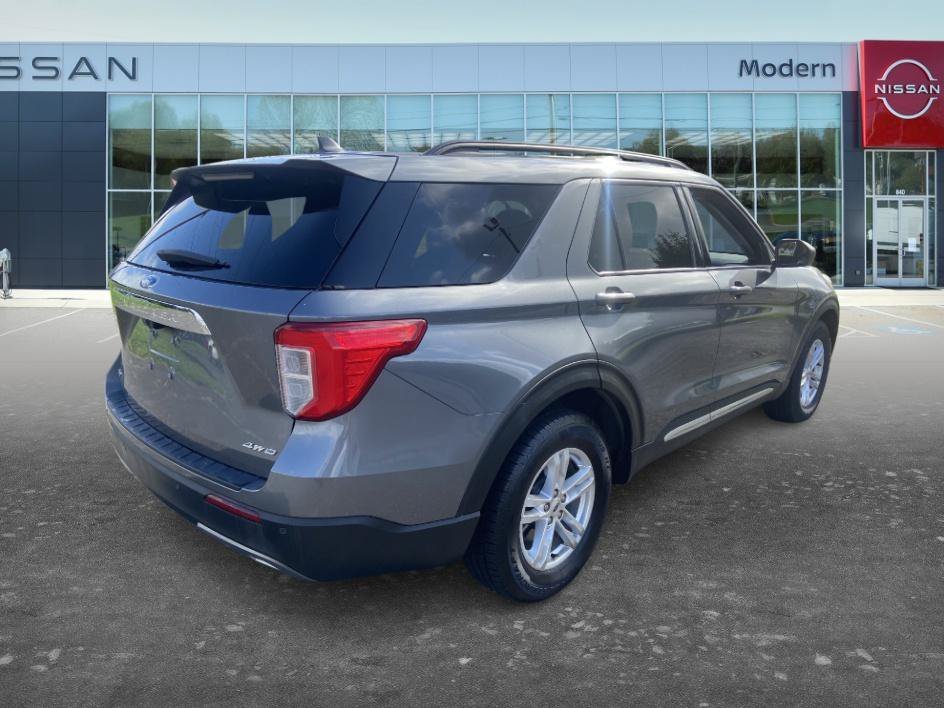 Used 2022 Gray Metallic Ford XLT image 5