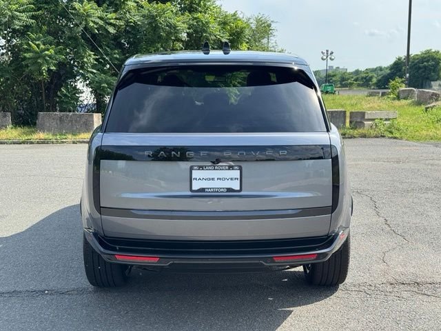 New 2026 Eiger Grey Land Rover SE LWB 7-SEAT image 4