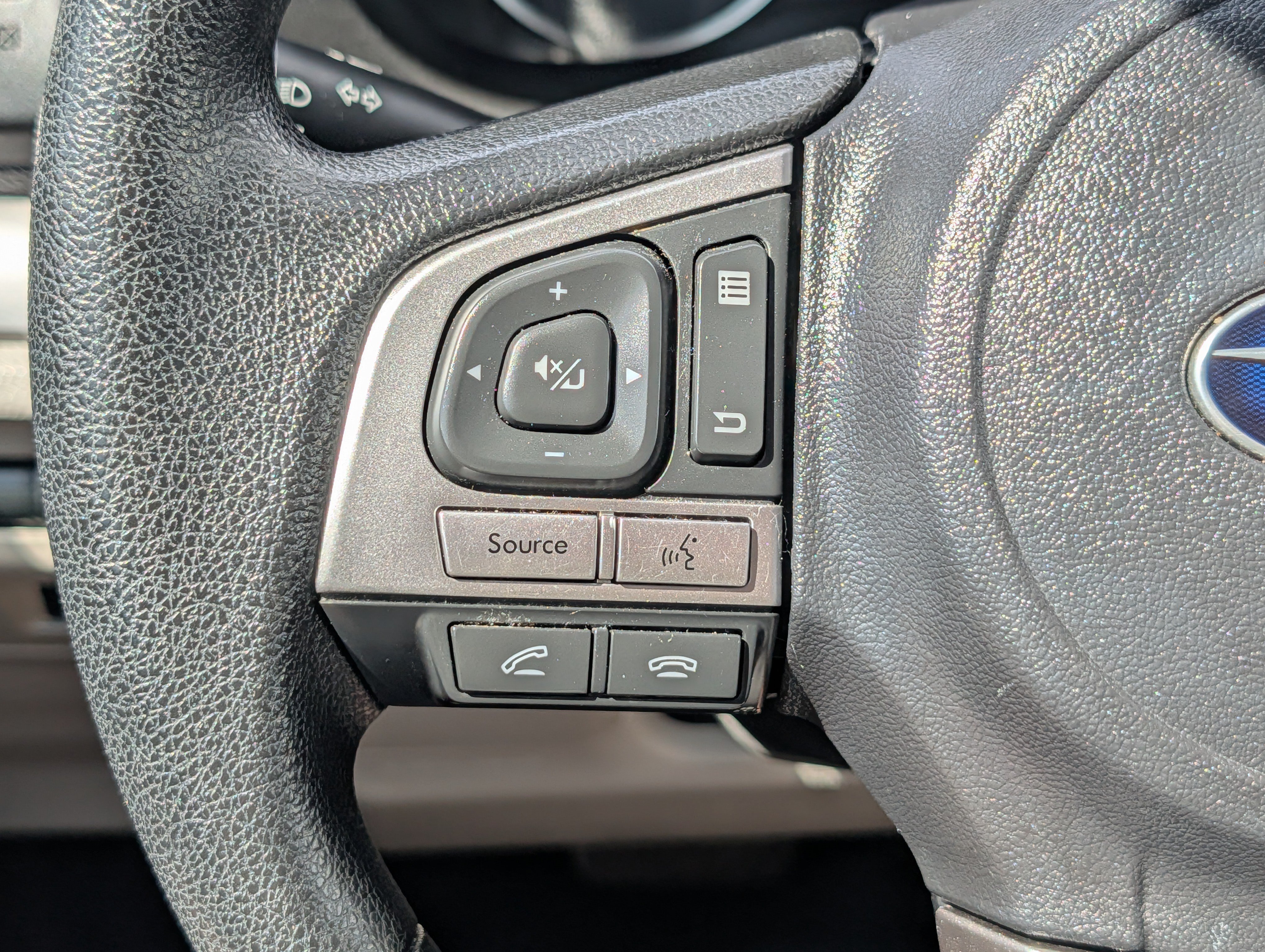 Used 2018 Crystal White Pearl Subaru Premium image 31