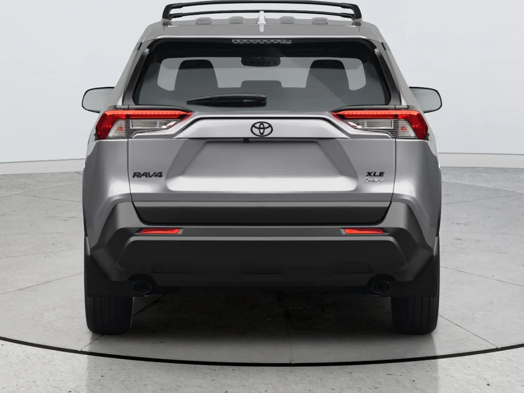 Used 2025 Silver Toyota XLE image 3