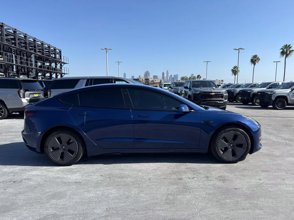 Used 2023  Tesla 4DR RWD image 4
