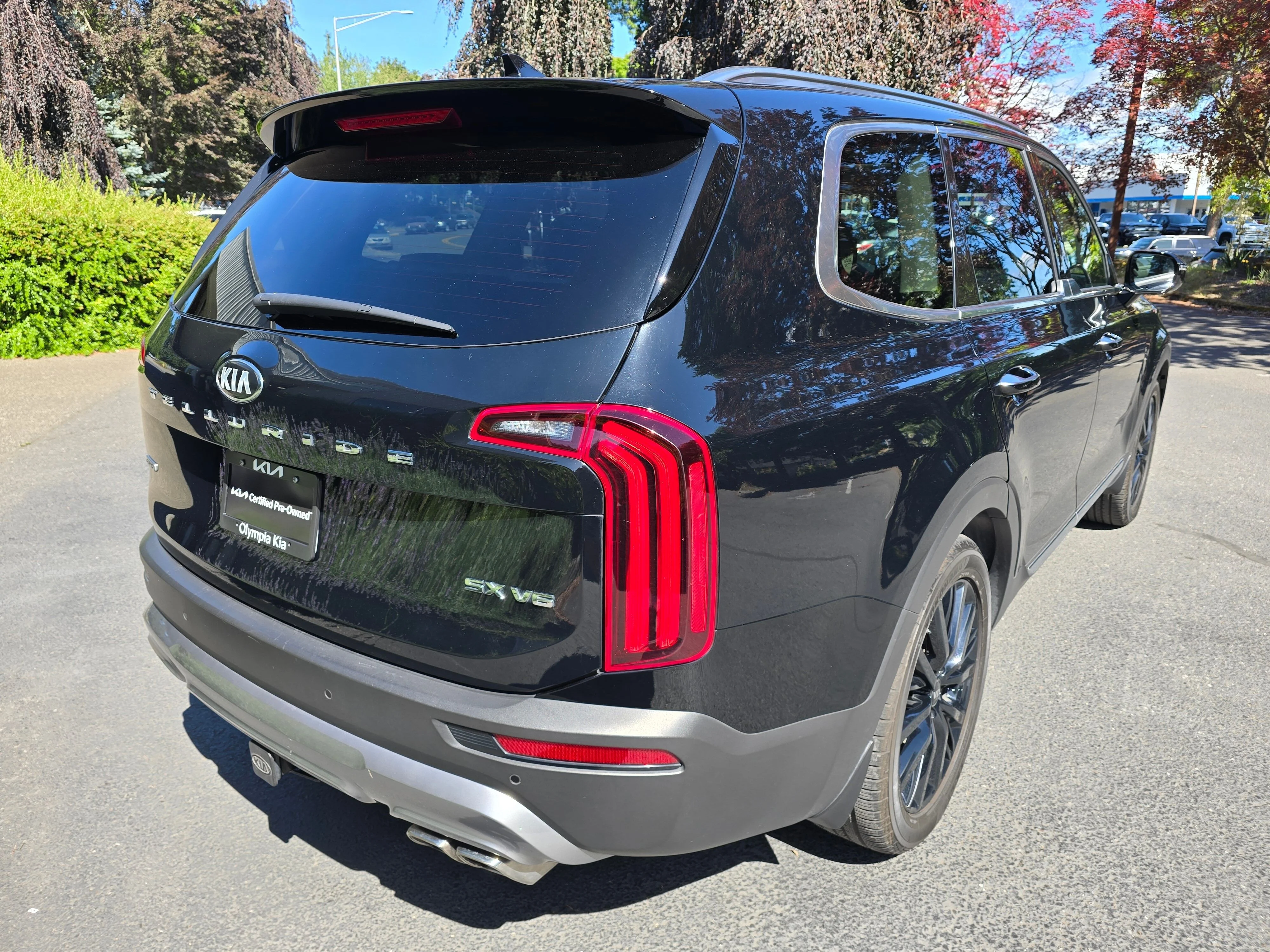 Used 2020 Ebony Black Kia SX image 4