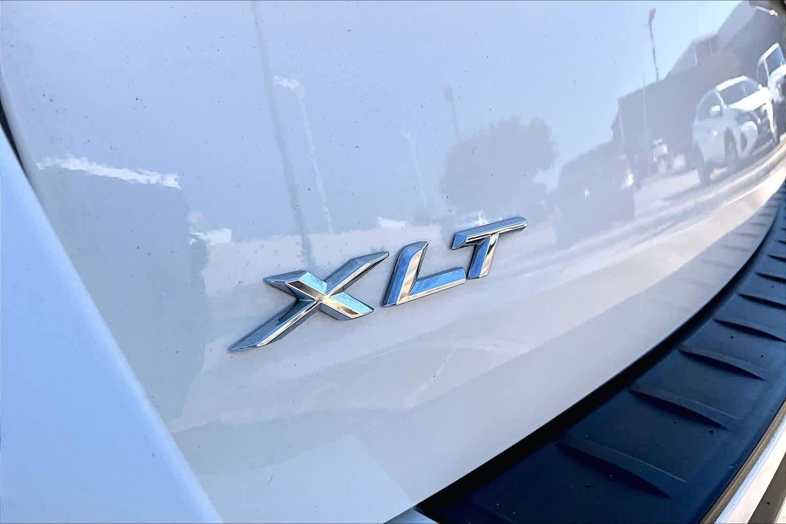 Used 2021 Star White Metallic Tri-Coat Ford XLT image 10