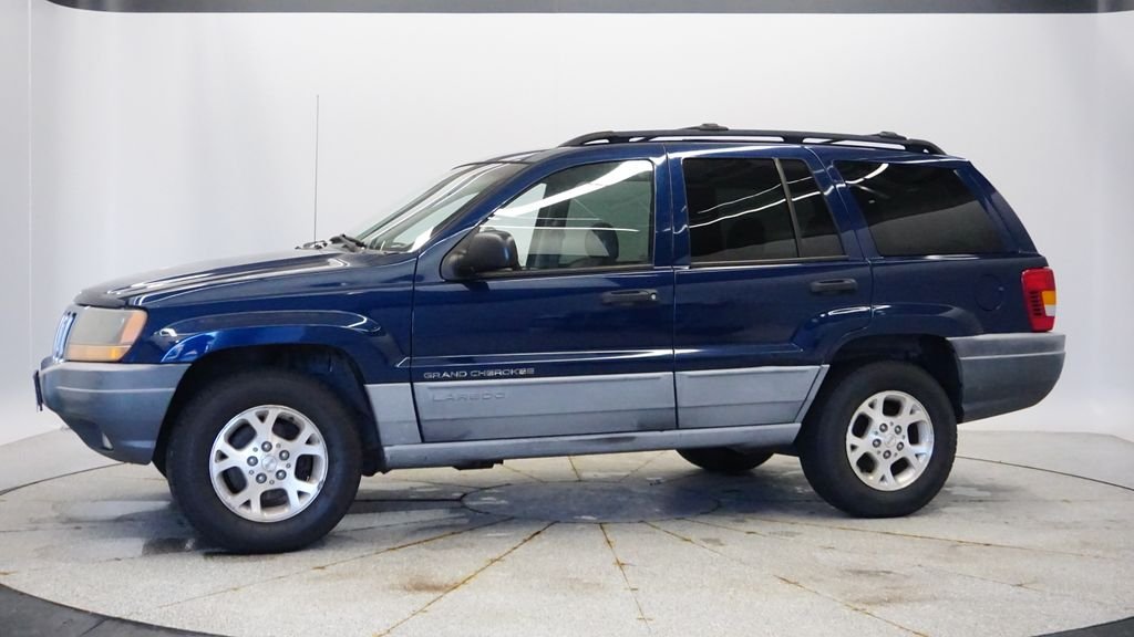 Used 2000 Jeep Grand Cherokee LAREDO with VIN 1J4G248N8YC386350 for sale in Coon Rapids, Minnesota