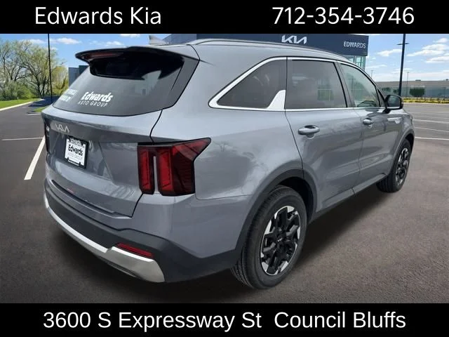 2025 Kia Sorento S - Photo 3
