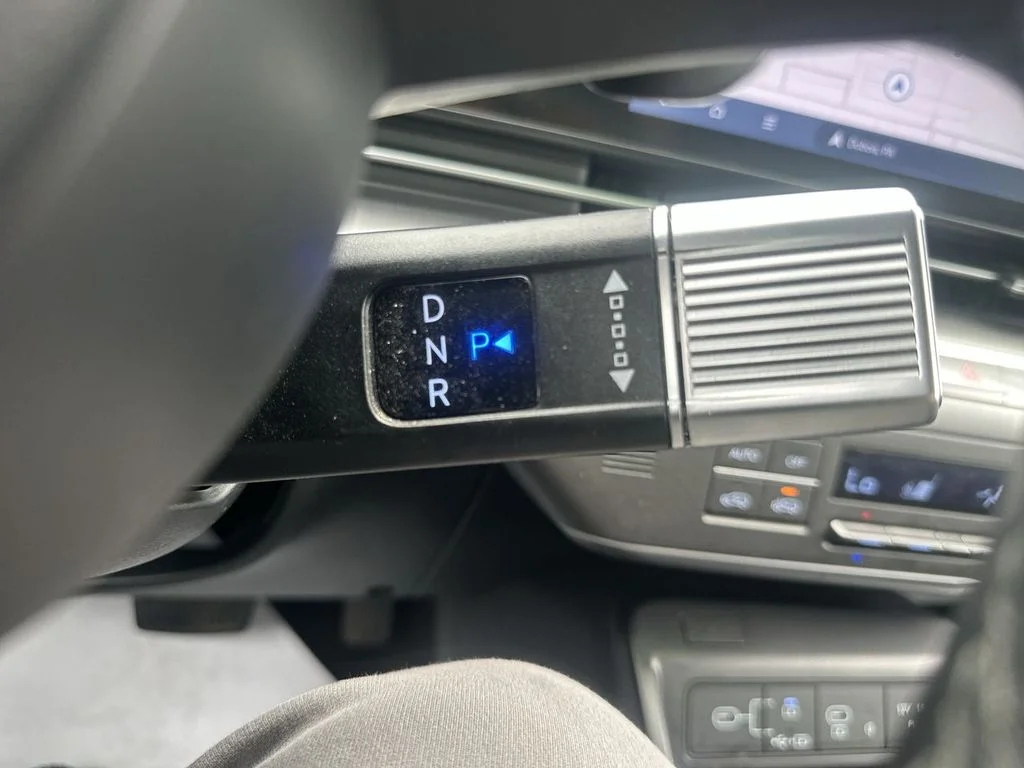 Certified Used 2024 White Hyundai SEL image 27