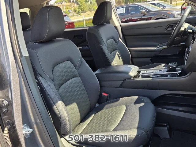 Used 2024 Gray Nissan SV image 18