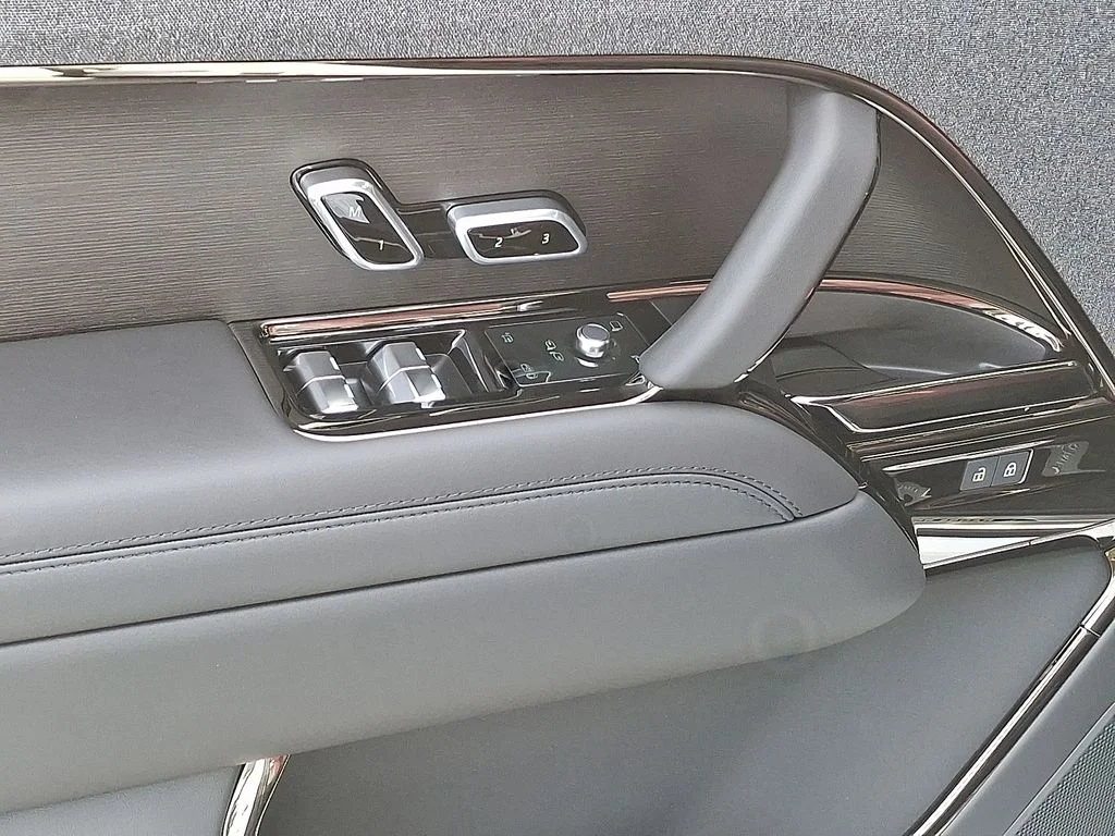2025 Land Rover Range Rover Sport Dynamic SE - Photo 9