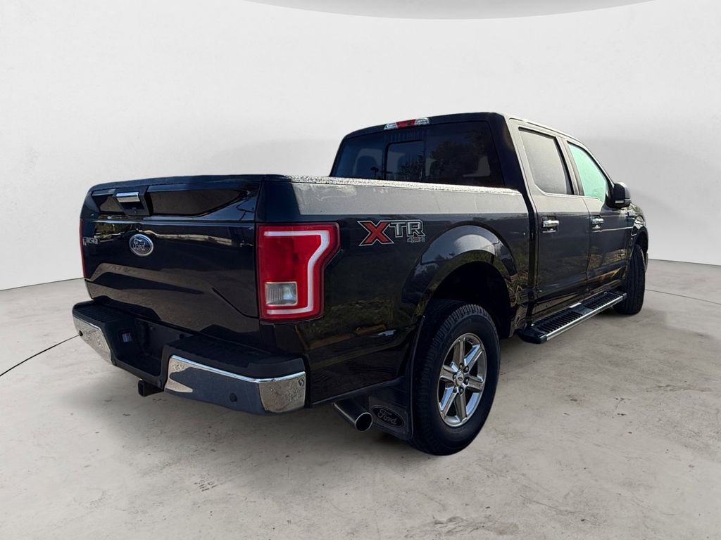 Used 2017 Black Ford XLT image 5