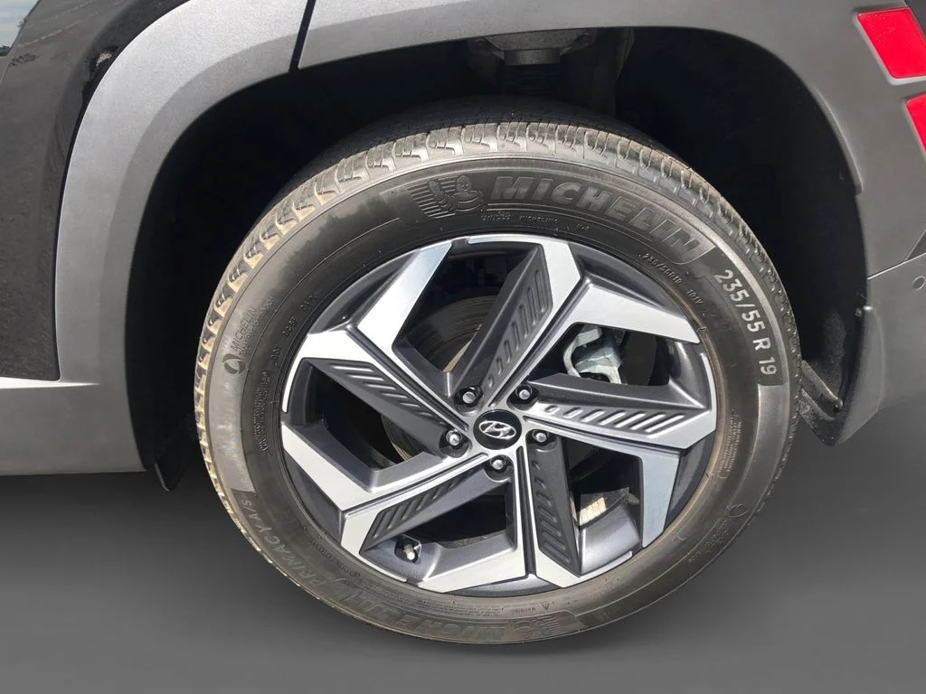 Used 2024 Black Hyundai Limited image 8